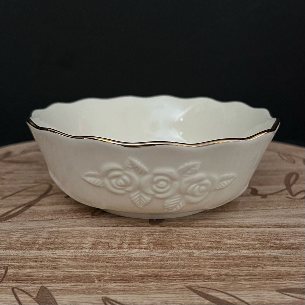 Lenox Rose Blossom Scalloped 5.5" Nut Candy Bowl - Picture 6 of 9